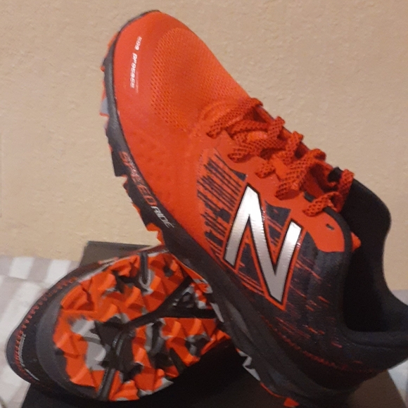 New Balance Red MT90LA2 - Picture 3 of 3